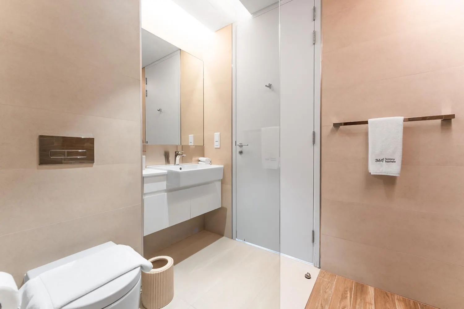 Most Beautiful 3 Bedroom Apt In Bluewaters Island, Dubai Lejlighed